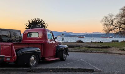 20250113_003510557 Kits truck beach.jpg