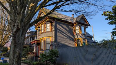 20250330_012121029 Strathcona House Princess Ave.jpg