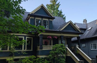 20250629_031059717 grey house 10th.jpg