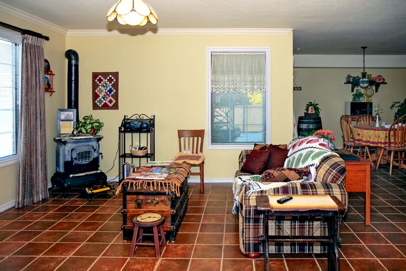 Sitting Room R & R B&B