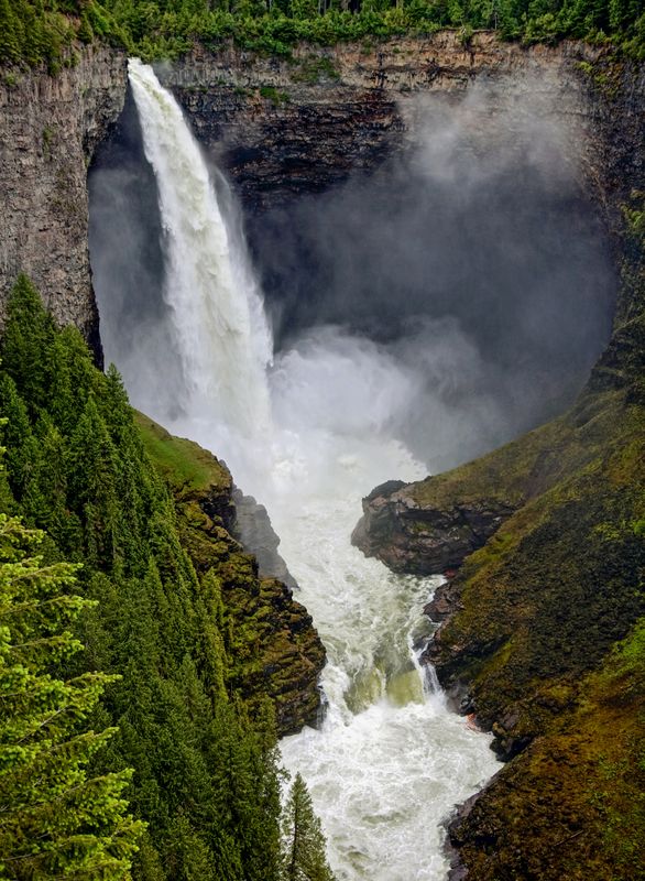 Helmcken Falls