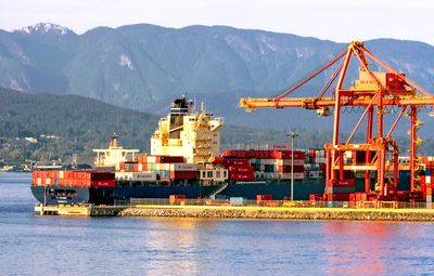 Container ship