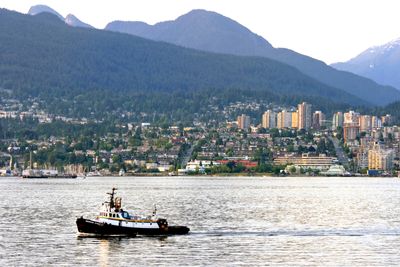 Tugboat on the Burrard Inlet
