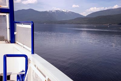 Ferry from Balfour to Kootenay Bay