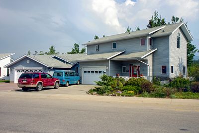 B&B