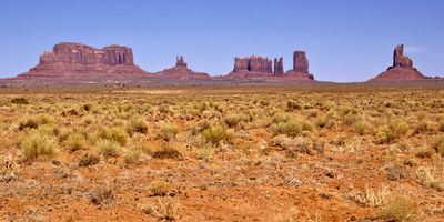 Buttes west of Monument Valley