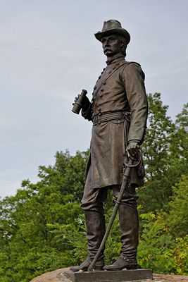 Monument to Brigadier General Gouverneur Warren