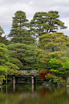 Oikeniwa Garden, at the Imperial Palace