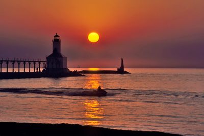 East Pierhead Lighthouse