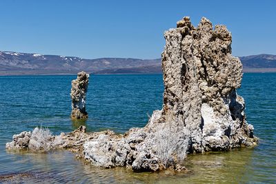 Tufa mounds