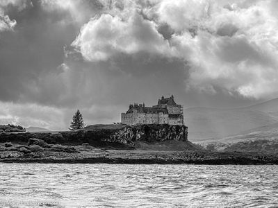 MacLean Castle