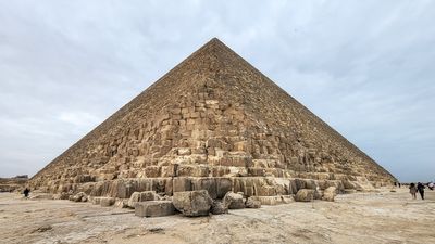 Pyramid of Khufu