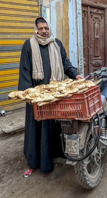 bread maker in Esna