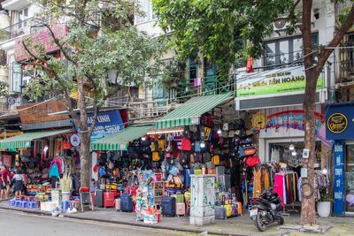 Street businesses Hanoi