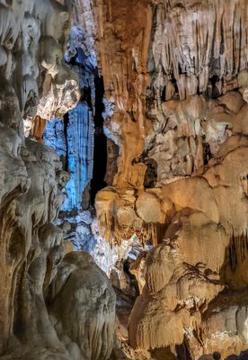 Dong Thien Cung Cave