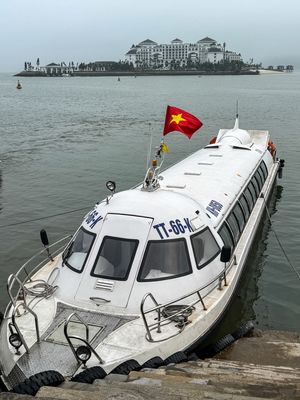 Boat to Vin Pearl Resort