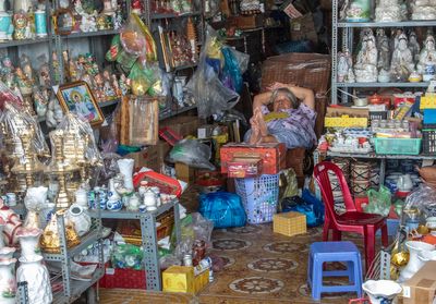 market and vendor