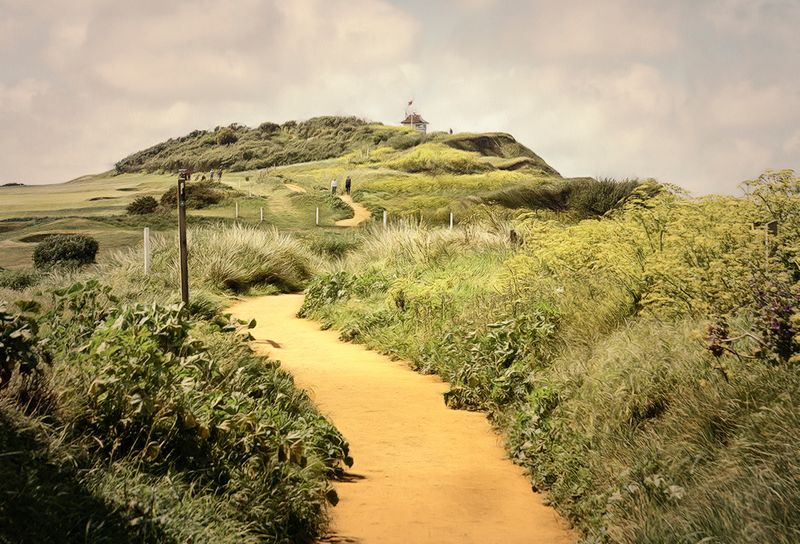 The Path to the Coastguard Station..jpg
