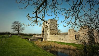 Baconsthorpe Castle 2. North Norfolk, UK.jpg