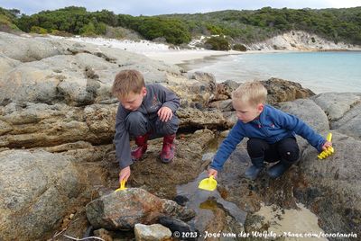 Rens & Guus having water fun