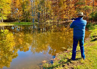 W-photographing-Local-Pond