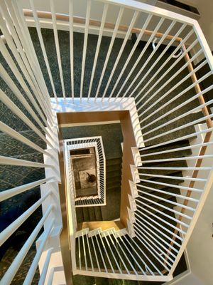IMG_9335.jpeg HEARTWOOD STAIRWELL