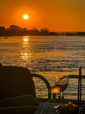 Katy captured our sundowner, the sunset tea time on the boat.