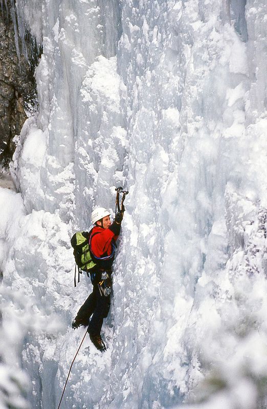 Bob Skelton2023 CAPA Fall and WinterJasper Ice-Climber
