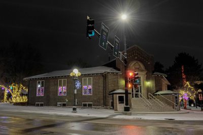 Chisholm Library