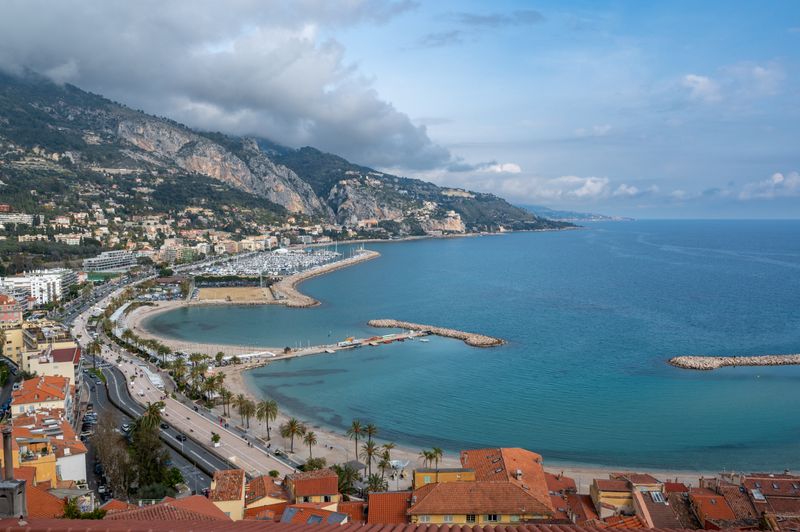 Plage des Sablettes, Menton.jpg