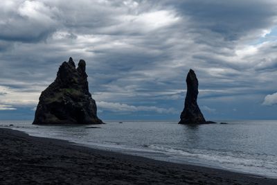 Plage noire_Les piliers de Reynir-Islande_16x20