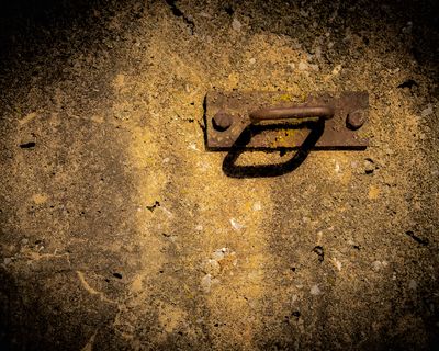 Un ancrage dans le mur