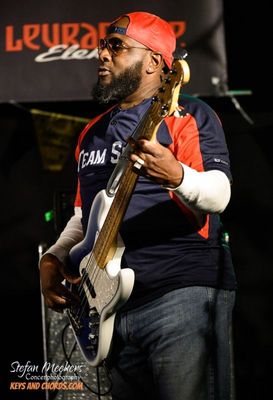 Mr. Sipp (USA)