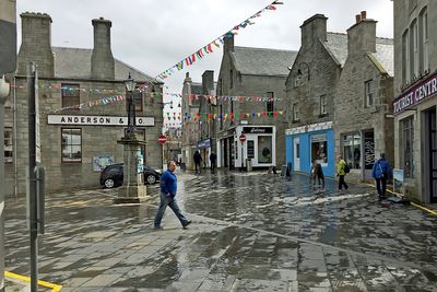  Market Cross 