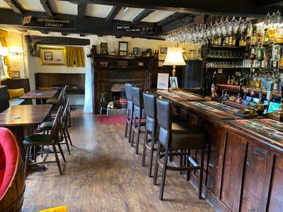 Oxenham Arms Pub Early