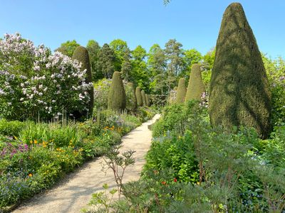 Hidcote Topiary Walk