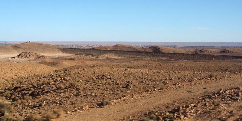 The earthen wall for the lake formed by Barrage Al-hassan Addakhil
