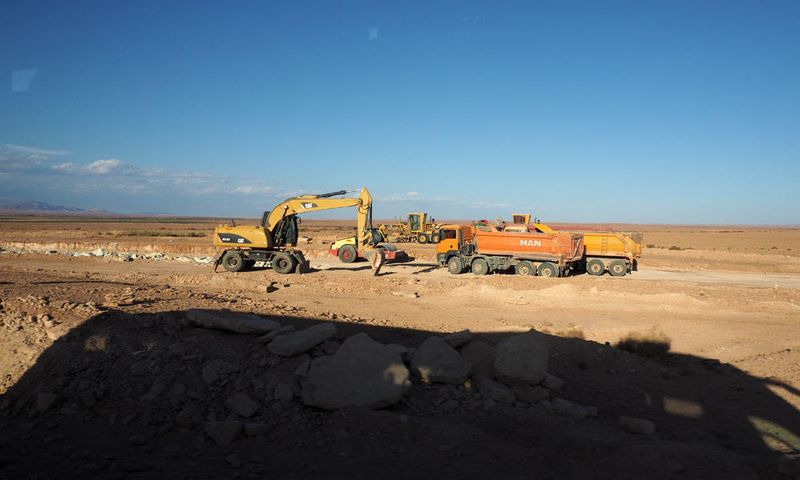 Construction on the road to Erfoud
