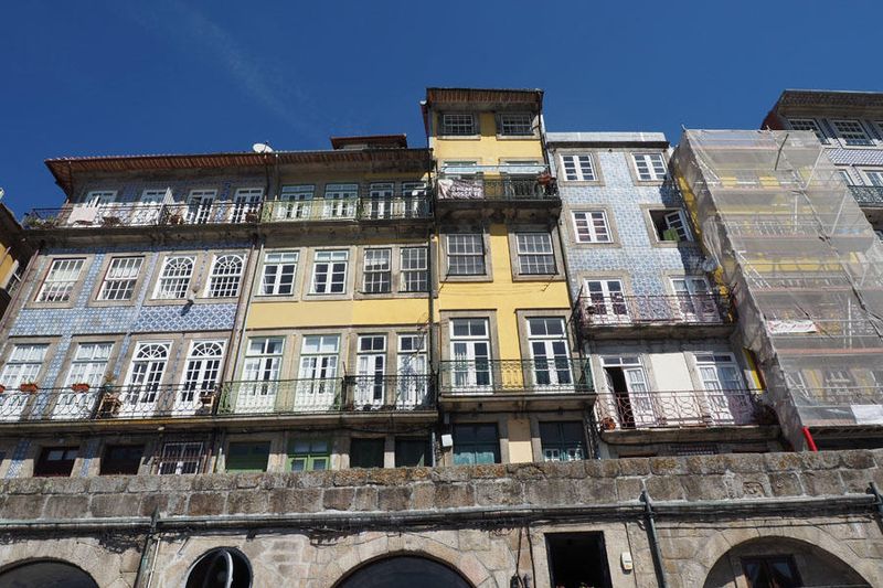 Builidings on the Ribeira