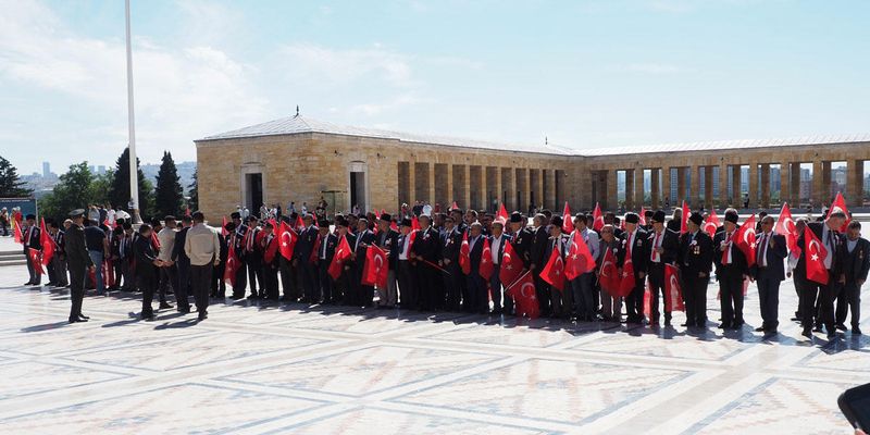 Veterans gathering for ceremony at the Anitkabir