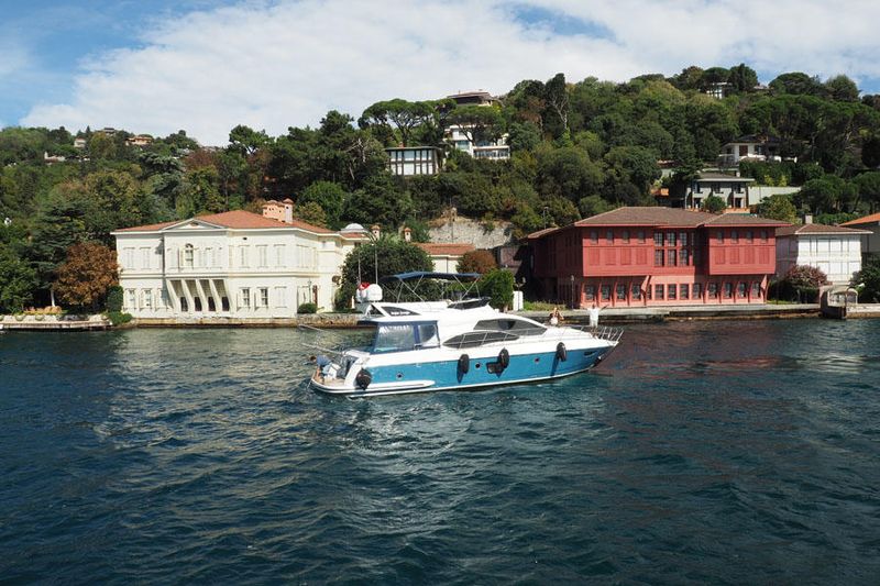 Houses of the rich on the Asian side of the Bosporus