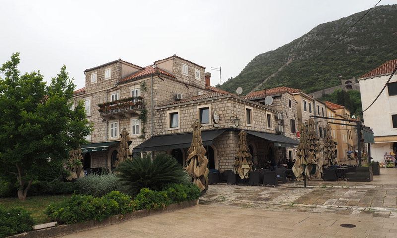Ston