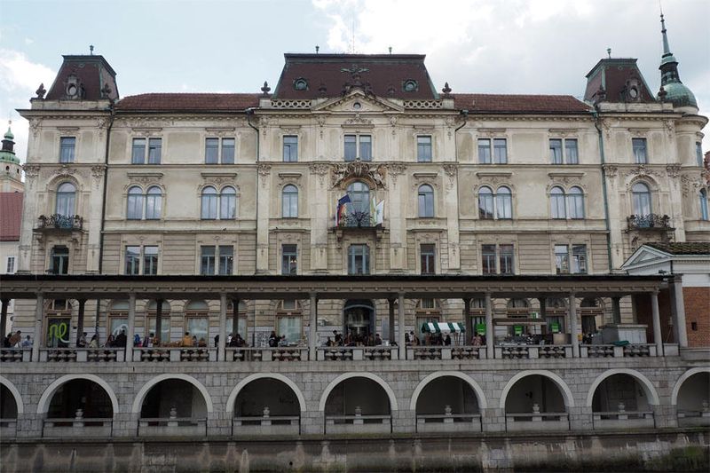 A city office building across the Ljubljana river
