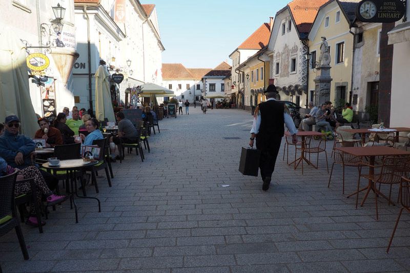 Walking through the village of Radovljica