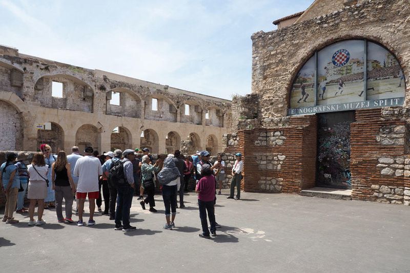 Imperial apartments and Ethnographic museum