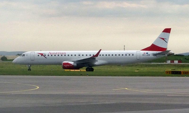 Austrian Airlines Embraer ERJ-195LR