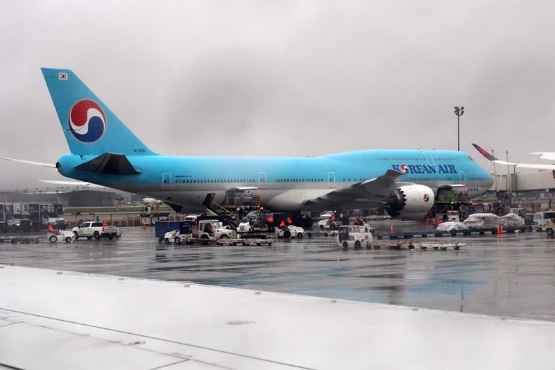 Korean Air Boeing 747-8B5