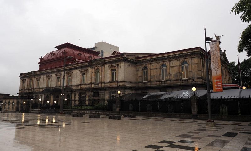 The National Theater on a rainy evening