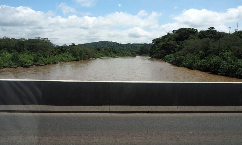 Crossing the Barranca river on the way to Jaco