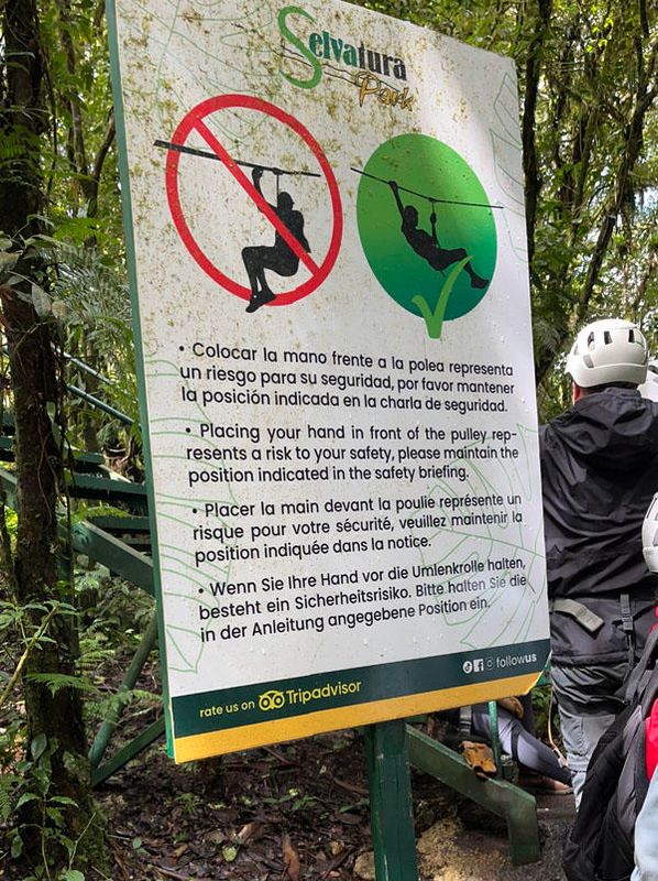 How to place your hand on the zip line